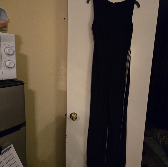 Lauren Ralph Lauren Black Jumpsuit with White Accents - Picture 4 of 6